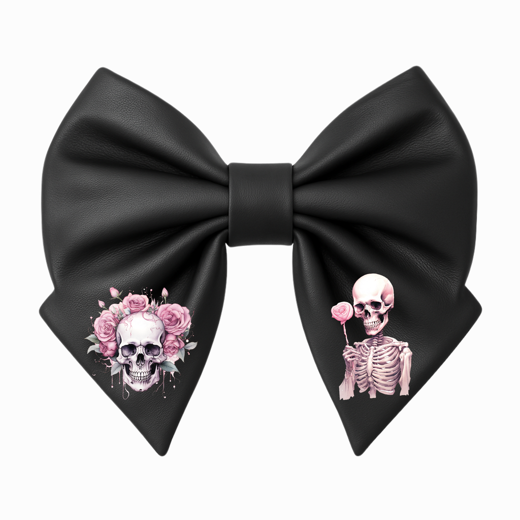 Fiocco per capelli da ragazza in similpelle nera, stile gotico, stile emo, con teschio e rose rosa.