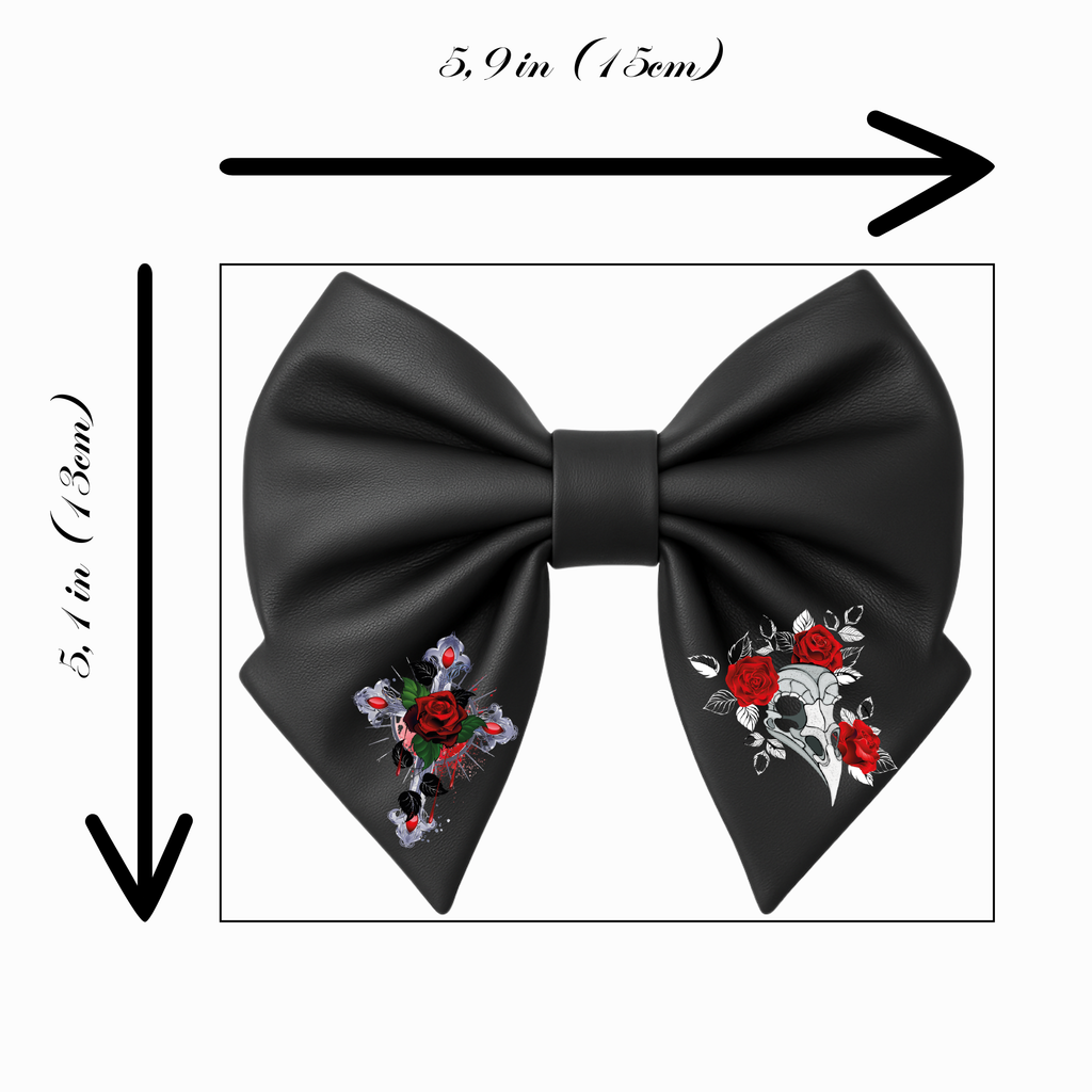 Fiocco per capelli da ragazza in similpelle nera, stile gotico, con teschio, rose rosse e falena scura 